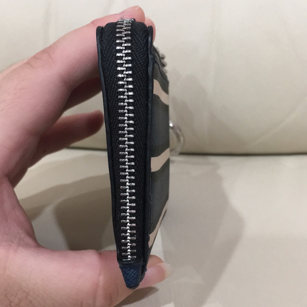 Kate Spade Blue Cameron York Stripe Keychain Wallet - Picture 5 of 13